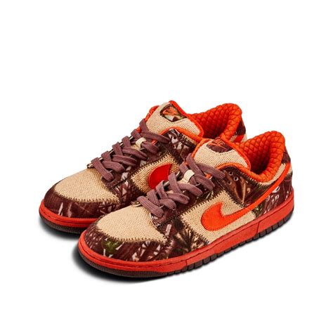 sb dunk low reese hunter